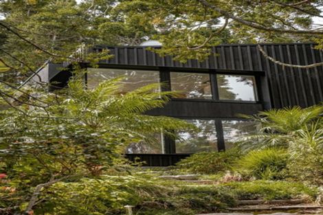 Photo of property in 34 Arapito Road, Titirangi, Auckland, 0604