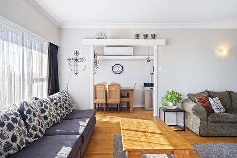 Photo of property in 60 Helvetia Road, Pukekohe, 2120