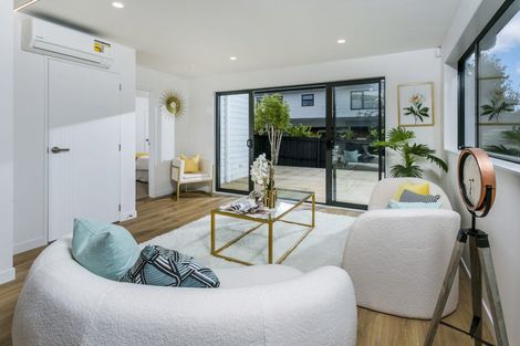 Photo of property in 15b Koromiko Street, New Lynn, Auckland, 0600