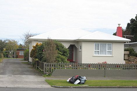 Photo of property in 184 Brooklands Road, Vogeltown, New Plymouth, 4310