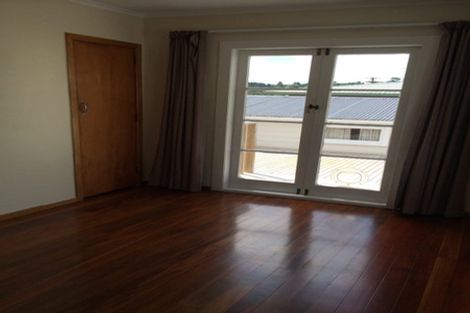 Photo of property in 1/13 Elliott Avenue, Bayview, Auckland, 0629
