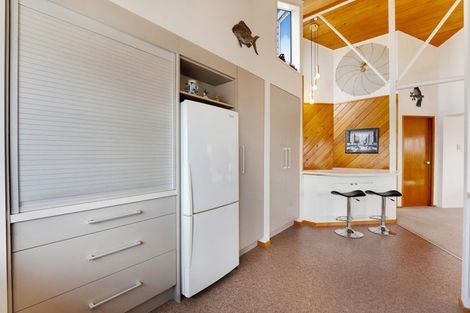 Photo of property in 7b Peter Terrace, Castor Bay, Auckland, 0620