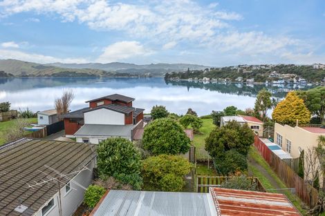 Photo of property in 12 Mana Esplanade, Paremata, Porirua, 5026