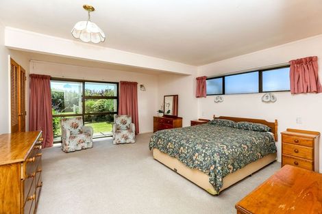 Photo of property in 10 Roy Terrace, Moturoa, New Plymouth, 4310