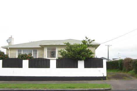 Photo of property in 3 Hume Street, Waitara, 4320
