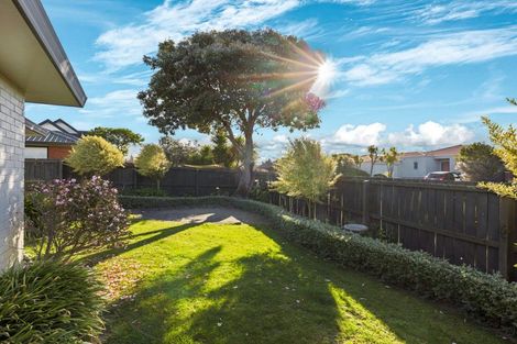 Photo of property in 45 Orlando Crescent, Waimairi Beach, Christchurch, 8083