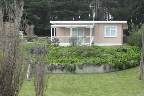 Photo of property in 148 Kahukura Avenue, Waitarere Beach, Levin, 5510