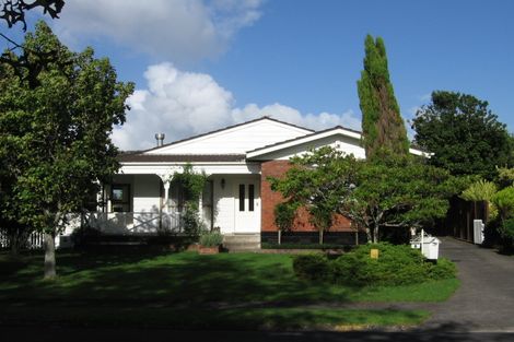 Photo of property in 4 Everingham Place, Sunnyhills, Auckland, 2010