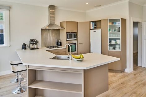 Photo of property in 1 Malone Road, Waterloo, Lower Hutt, 5011