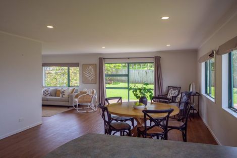 Photo of property in 21 Robinia Place, Snells Beach, 0920