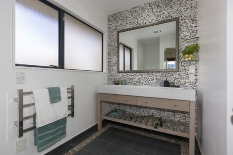 Photo of property in 300 Rosetta Road, Raumati Beach, Paraparaumu, 5032