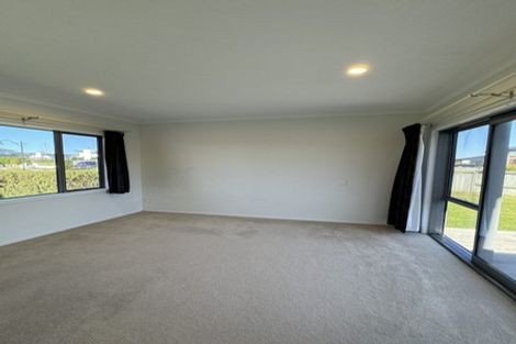 Photo of property in 25 Batten Drive, Flagstaff, Hamilton, 3210