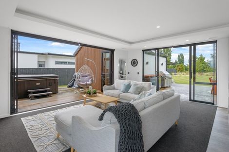 Photo of property in 5 Kawharu Street, Marshland, Christchurch, 8083