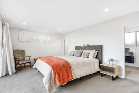 Photo of property in 5 Whitau Place, Marshland, Christchurch, 8083