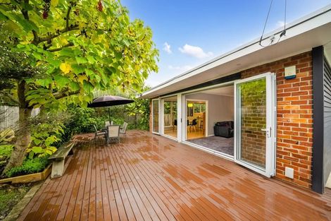 Photo of property in 127 West Tamaki Road, Glen Innes, Auckland, 1072