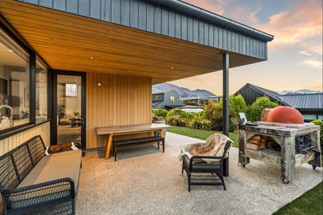 Photo of property in 26 Stackbrae Avenue, Wanaka, 9305
