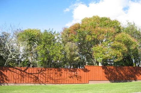 Photo of property in 13 Windsor Road, Waipawa, 4210