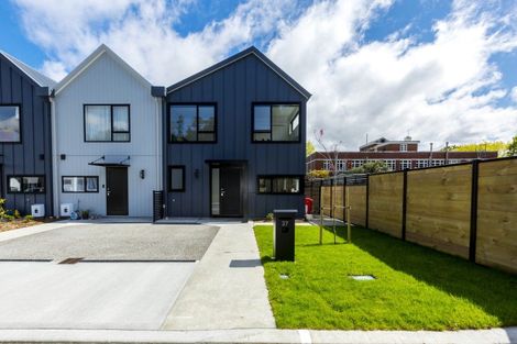 Photo of property in 27 Reakes Crescent, Wallaceville, Upper Hutt, 5018