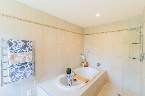 Photo of property in 28 Aston Road, Waikanae, 5391