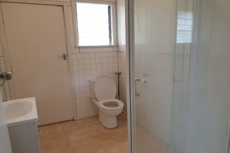 Photo of property in 16 Lewis Street, Blockhouse Bay, Auckland, 0600