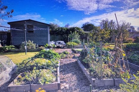 Photo of property in 21 Church Street, Waipawa, 4210