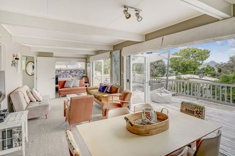 Photo of property in 4 Hardy Place, Cooks Beach, Whitianga, 3591