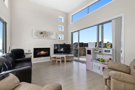 Photo of property in 42 Huarahi Pai Road, Huapai, Kumeu, 0810