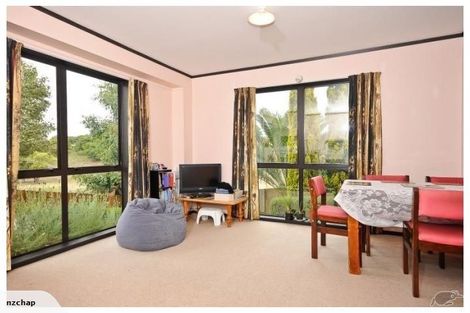 Photo of property in 32 Palm Grove Drive, Western Heights, Hamilton, 3200