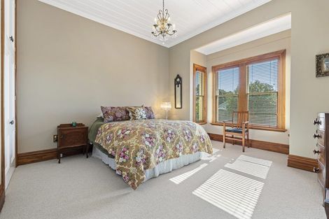 Photo of property in 137 Egmont Road, Hillsborough, New Plymouth, 4372