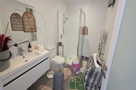 Photo of property in 15c Cessna Crescent, Mangere, Auckland, 2022
