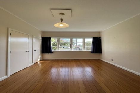 Photo of property in 6 Hobbs Grove, Epuni, Lower Hutt, 5011