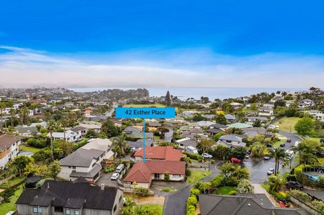 Photo of property in 1/40 Esther Place, Red Beach, 0932