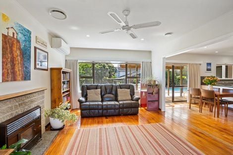 Photo of property in 89 Martin Road, Paraparaumu Beach, Paraparaumu, 5032