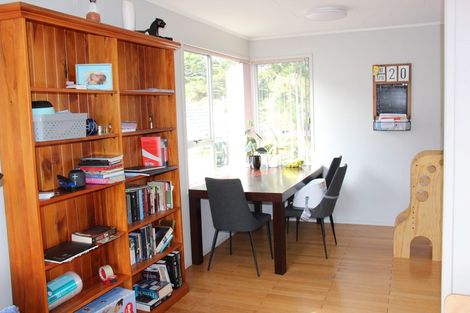 Photo of property in 14 Regency Place, Sunnynook, Auckland, 0632