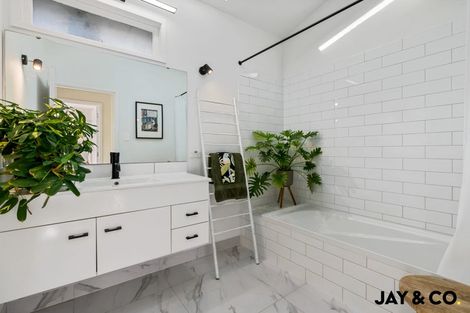 Photo of property in 871 Papakura-clevedon Road, Papakura, 2582