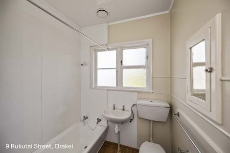 Photo of property in 9 Rukutai Street, Orakei, Auckland, 1071