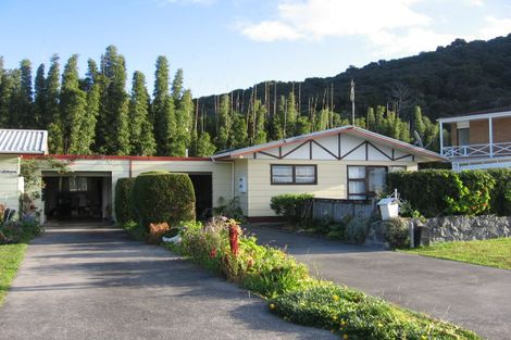 Photo of property in 50a Tahuna Road, Paihia, 0200