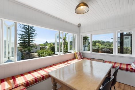 Photo of property in 72 West End Road, Westmere, Auckland, 1022