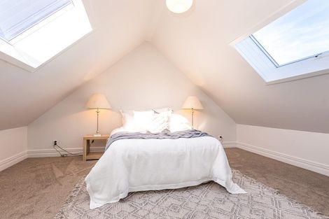 Photo of property in 27 Creese Place, Redwood, Christchurch, 8051