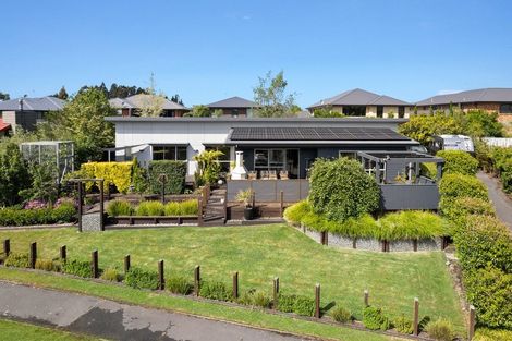 Photo of property in 24 Grandvista Drive, Green Island, Dunedin, 9018