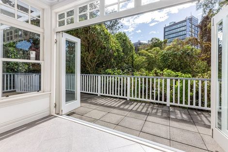 Photo of property in 44 Aurora Terrace, Kelburn, Wellington, 6012