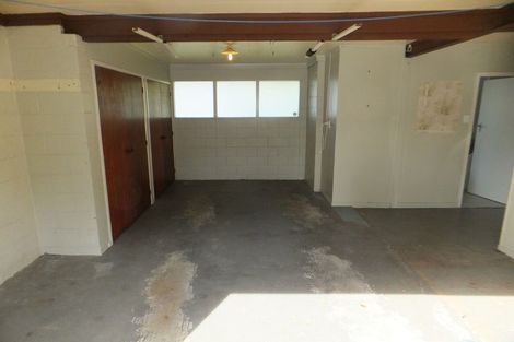 Photo of property in 46 Deuxberry Avenue, Northcote, Auckland, 0627