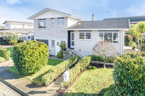 Photo of property in 2 Coach Place, Brightwater, 7022