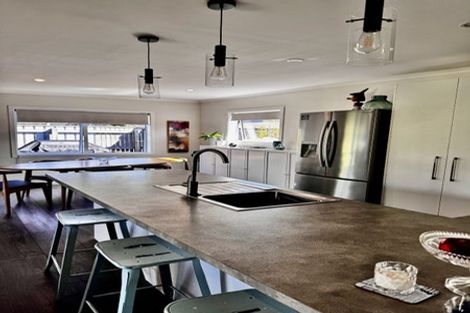 Photo of property in 1 Trinity Lane, Greytown, 5712