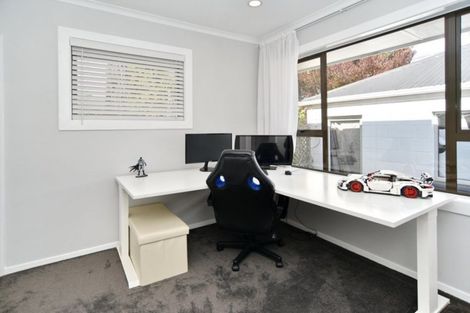 Photo of property in 58 Bentley Street, Russley, Christchurch, 8042