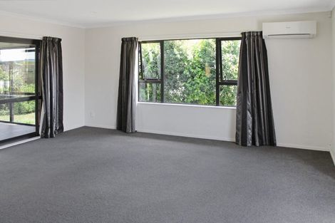 Photo of property in 22 Liberty Grove, Kelvin Grove, Palmerston North, 4414