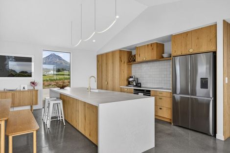 Photo of property in 589 Kent Road, Korito, New Plymouth, 4371