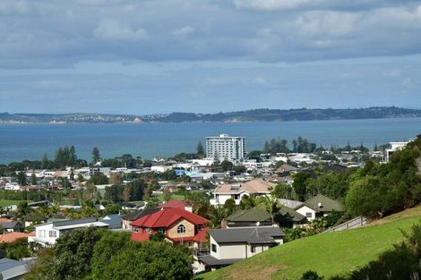 Photo of property in 15 Maire Road, Orewa, 0931