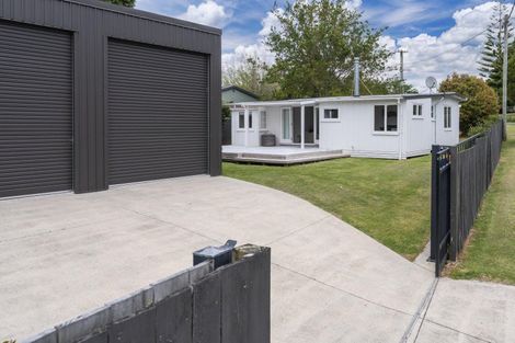 Photo of property in 17 Lake Road, Mangakino, 3421