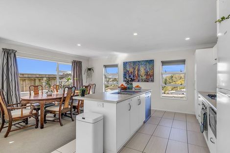 Photo of property in 10 Moonraker Place, Whitby, Porirua, 5024